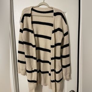 Medium Cream/Black Striped Cardigan with piling
